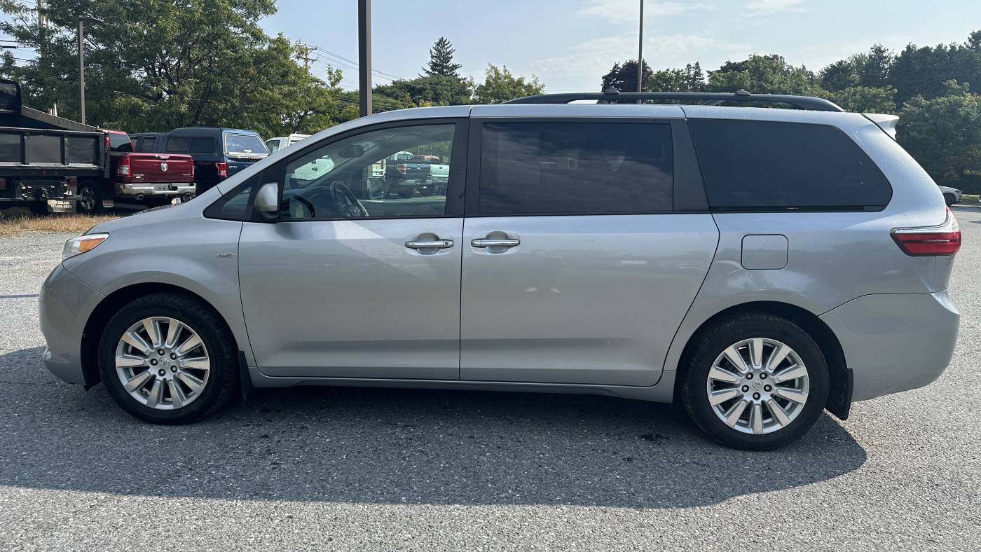 2017 toyota sienna