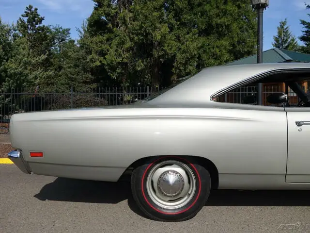 1969 plymouth road runner hardtop 426 hemi n96 4 speed *documented*