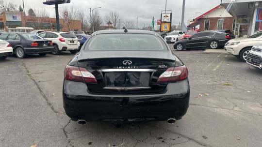2012 Infiniti M