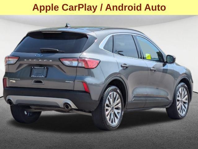 2022 ford escape titanium