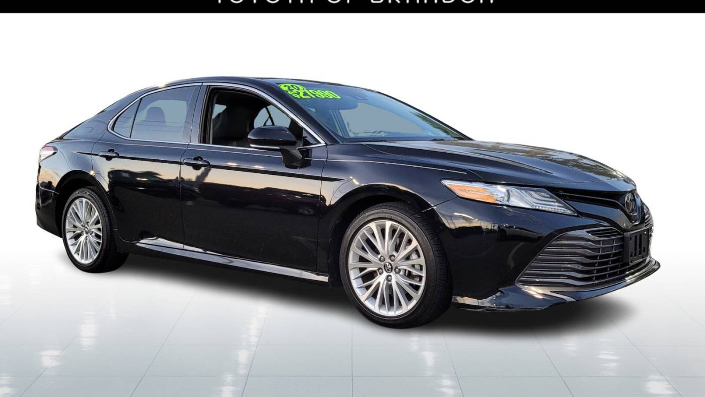 2020 toyota camry xle v6