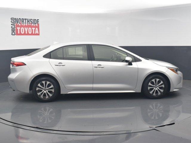 2022 toyota corolla hybrid le