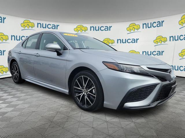 2024 toyota camry se