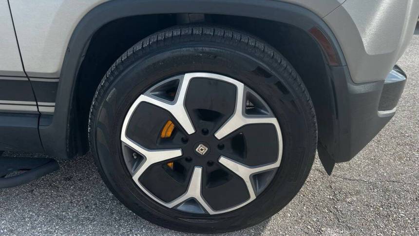 2022 rivian r1t adventure