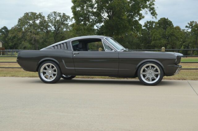 restored 3 owner fastback in excellent condition