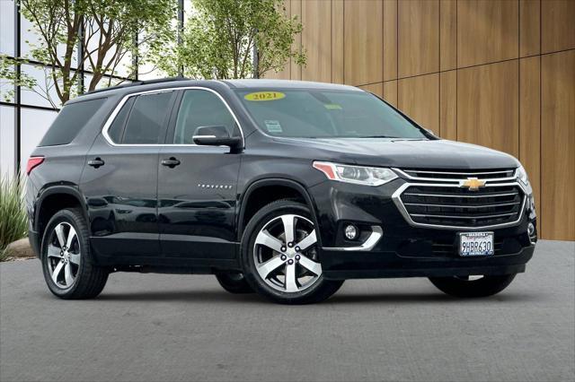 2021 chevrolet traverse lt leather
