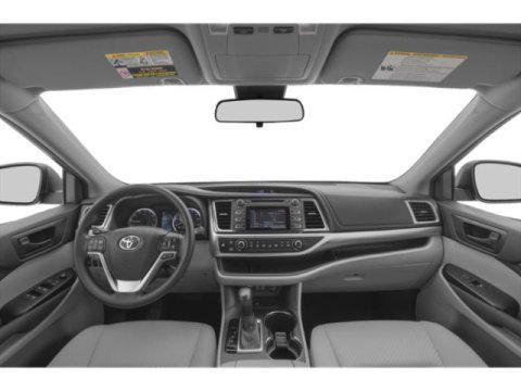 2019 toyota highlander le