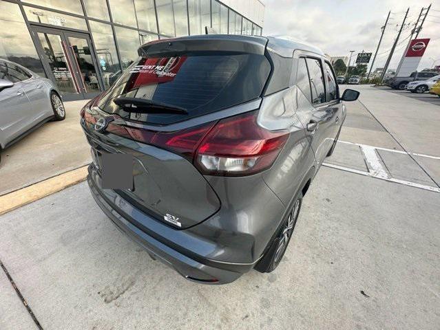 2024 nissan kicks sv