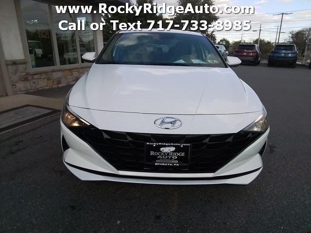 2022 hyundai elantra se