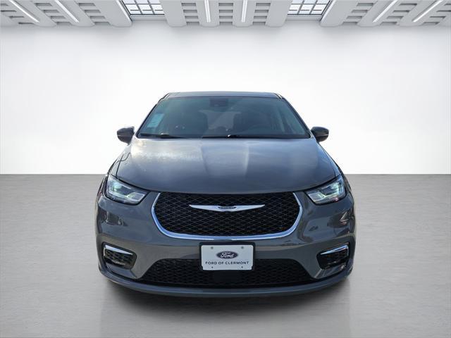 2023 chrysler pacifica hybrid touring l