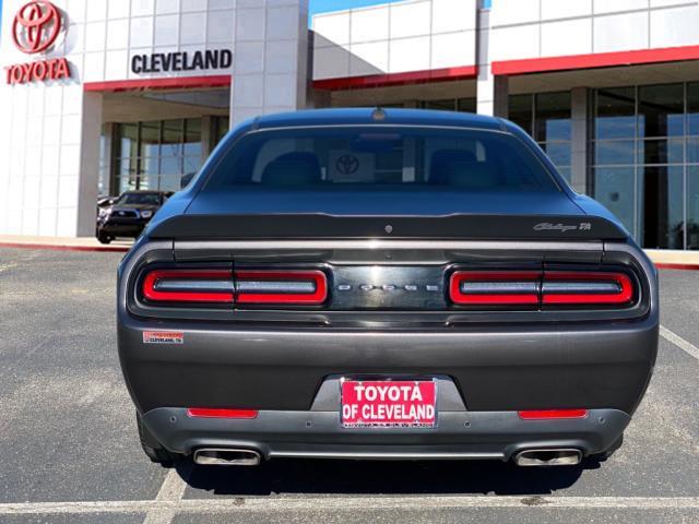 2017 dodge challenger r/t 392