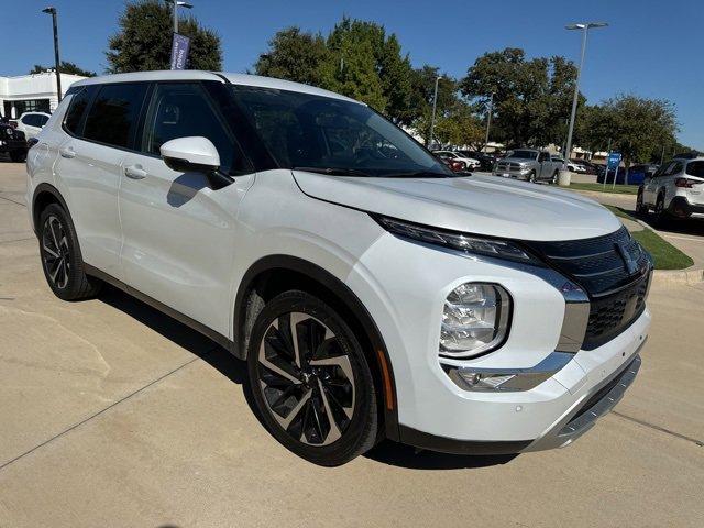 2022 mitsubishi outlander se