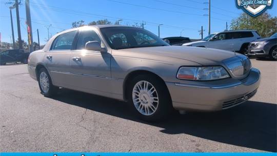 2008 Lincoln Town Car