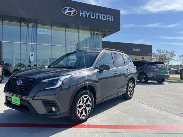 2022 subaru forester premium