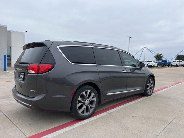 2017 chrysler pacifica limited