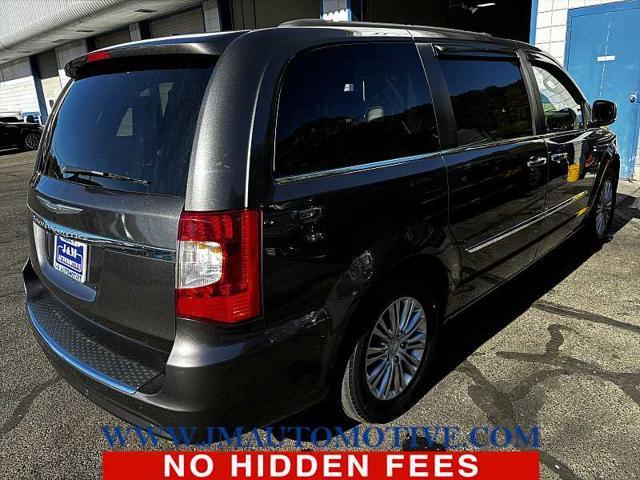 2016 chrysler town & country touring-l