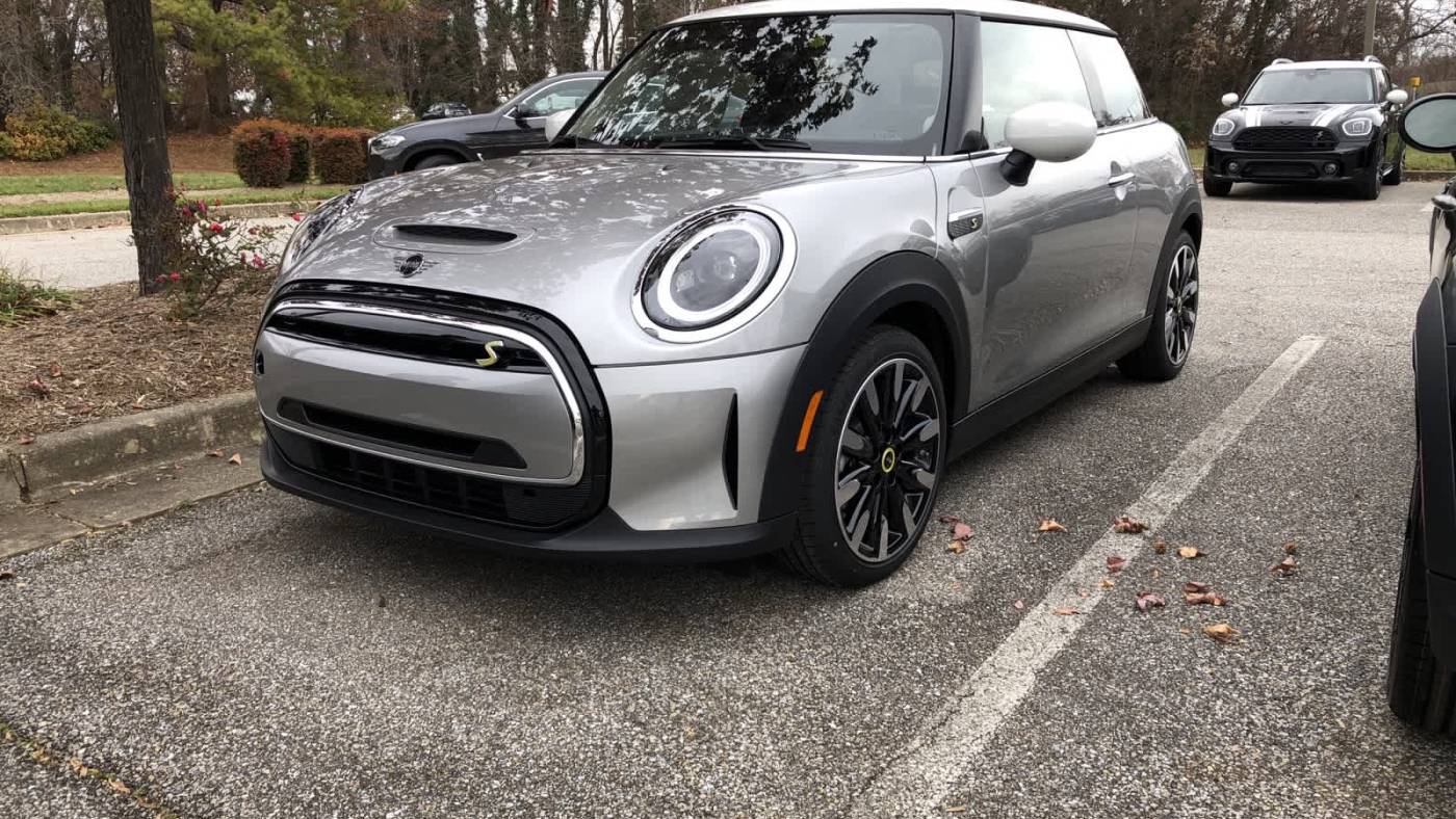 2024 mini hardtop 2 door cooper se