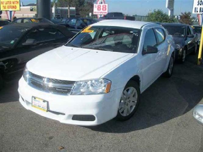 2010 white dodge avenger in hawthorne, ca