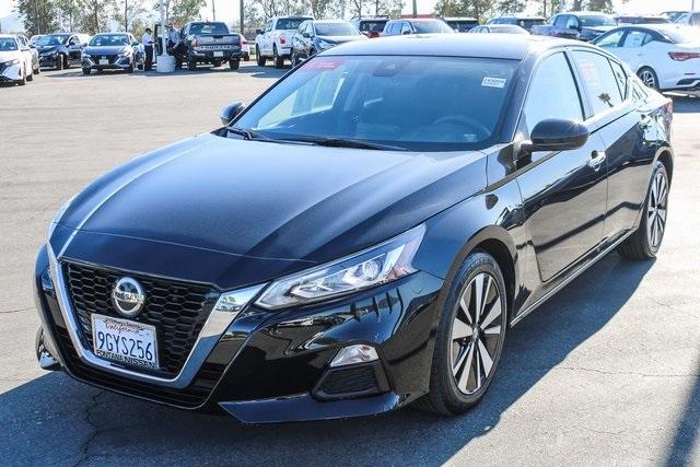 2021 nissan altima 2.5 sv