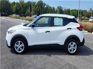 2020 Nissan Kicks s