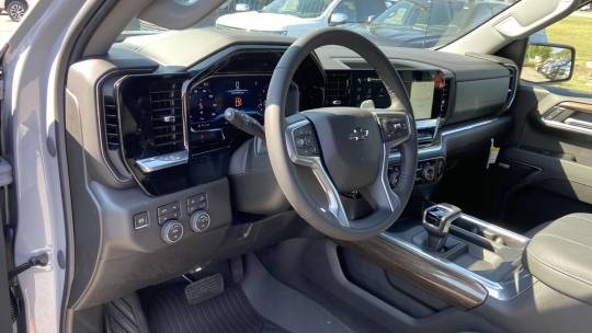new 2025 chevrolet silverado 1500 rst crew cab short bed 4wd