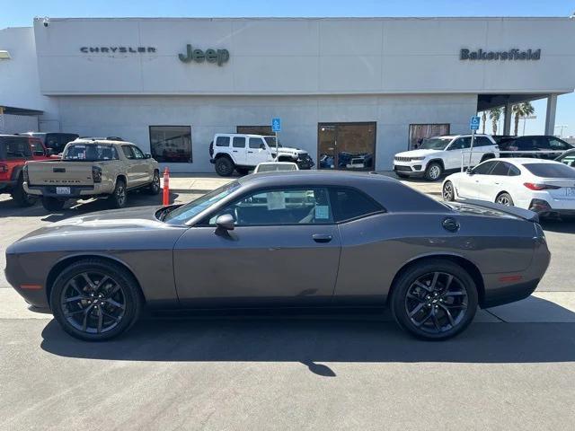 2019 dodge challenger sxt