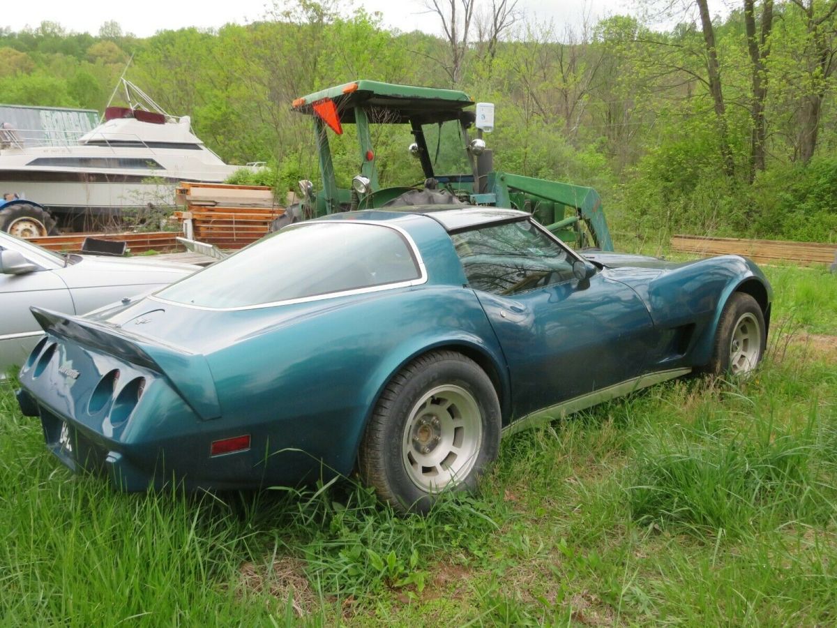 1979 chevrolet corvette.350 automatic.factory ac.green /blue pearl.strong driver