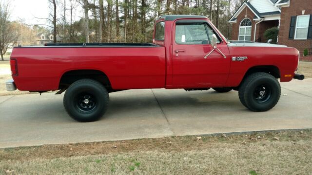1986 dodge ram power wagon 4 x4