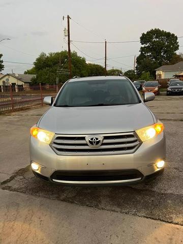 2013 toyota highlander limited