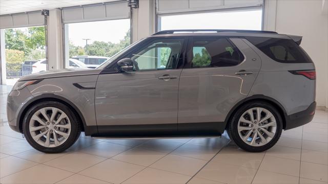 2024 land rover discovery p300 s