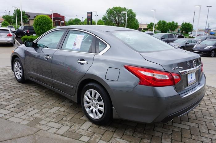 used 2016 nissan altima 2.5 s lawrence, ks 66047 for sale in laurence, kansas