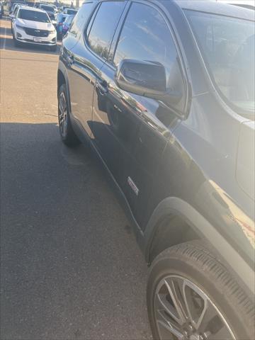 2017 gmc acadia slt-1