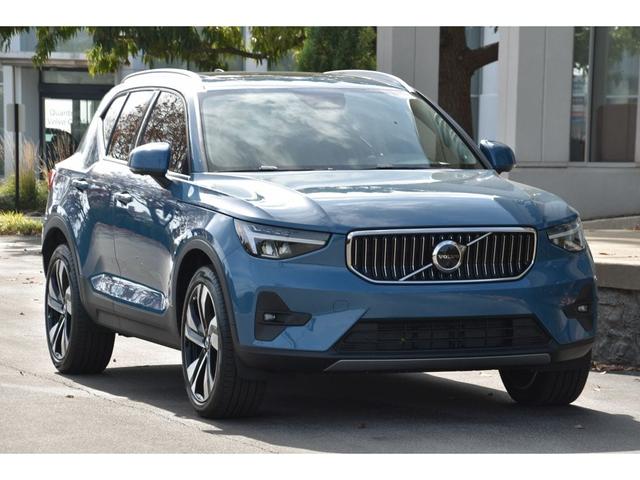 2023 volvo xc40 b5 awd plus bright