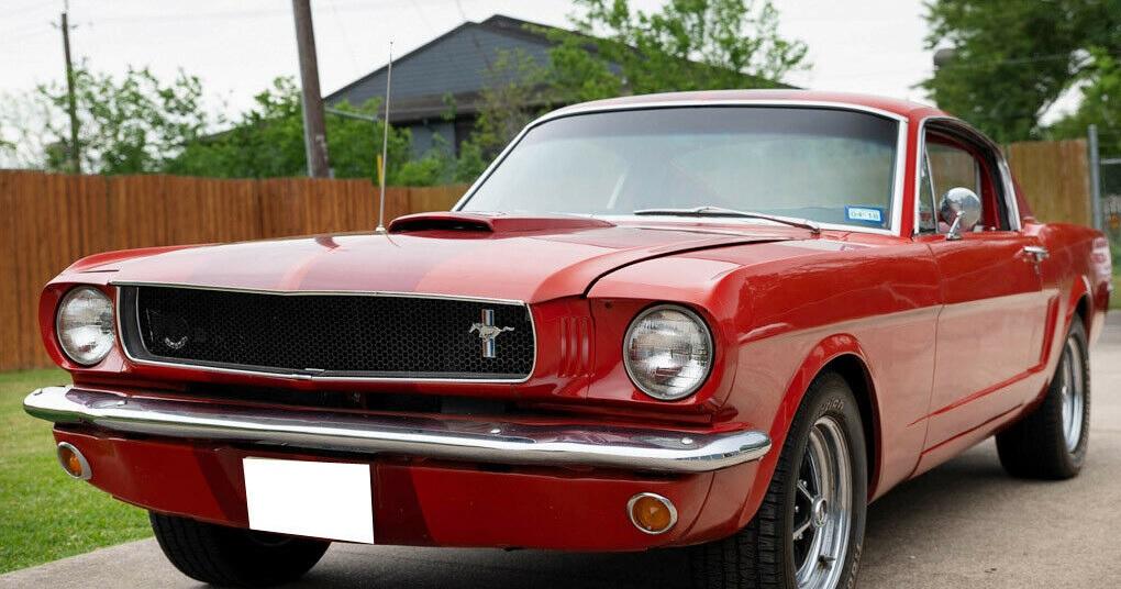 1965 ford mustang fastback 5.7l v8