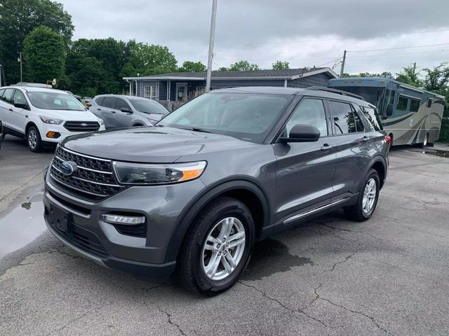 2022 ford explorer xlt