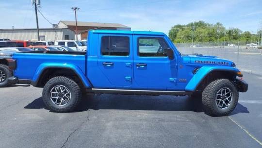 2024 Jeep Gladiator