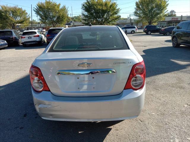 2012 chevrolet sonic 2lt