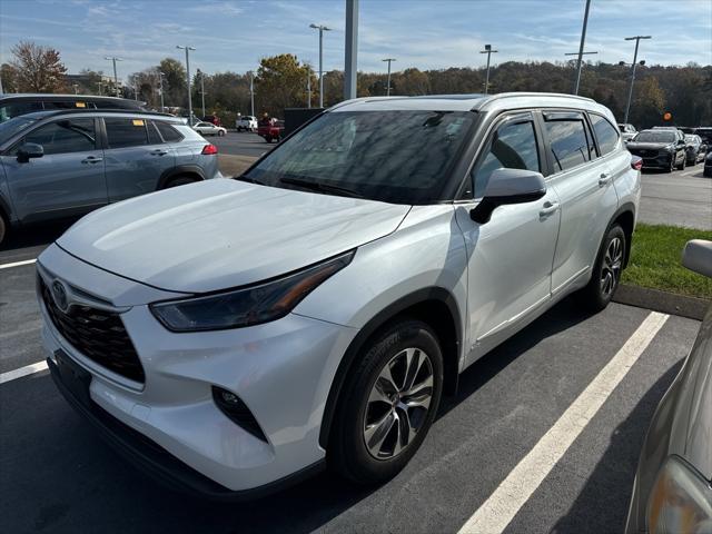 2023 toyota highlander hybrid xle