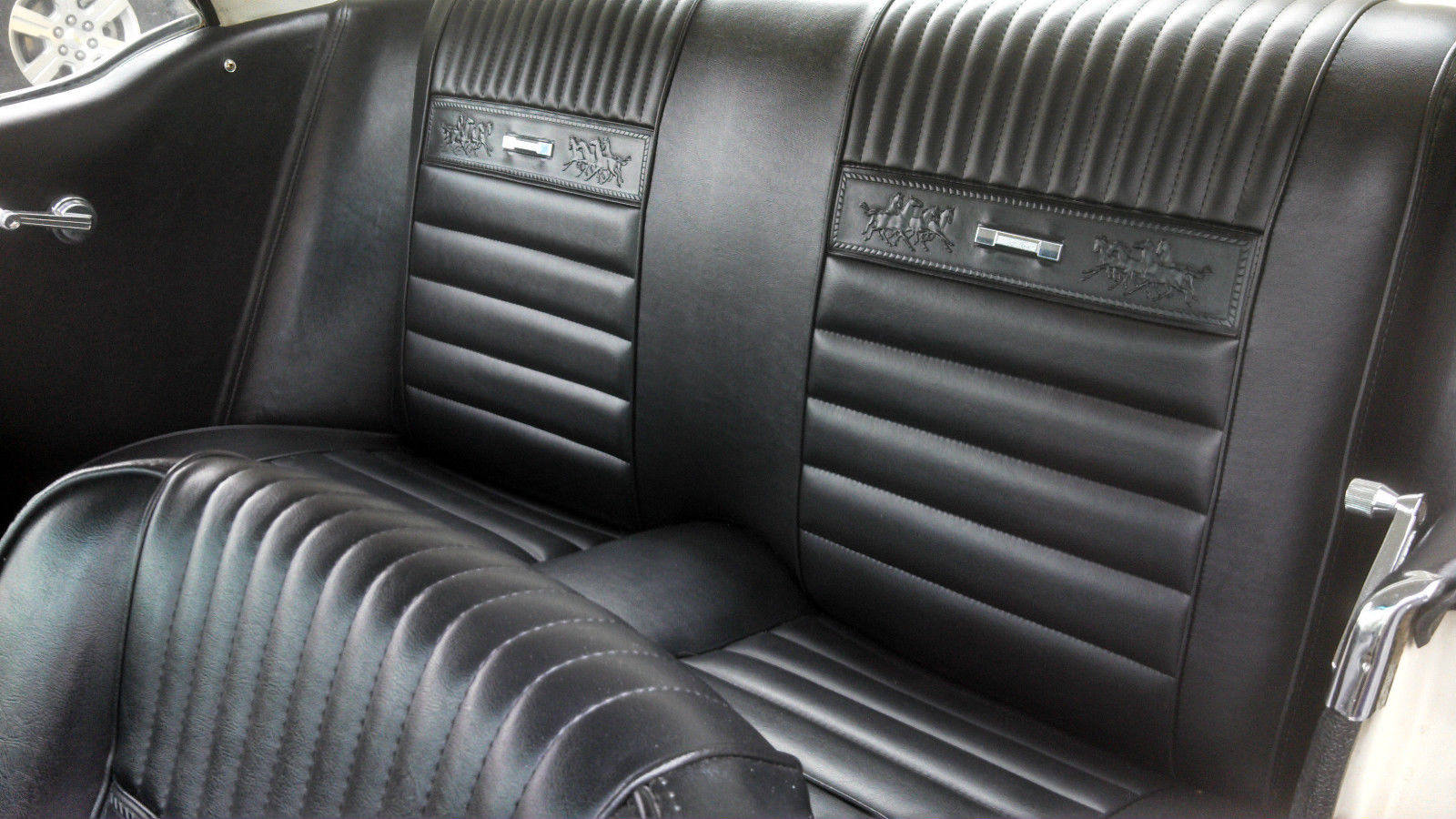 1966 ford mustang base