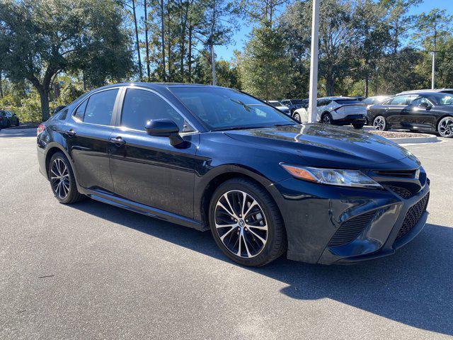 2019 toyota camry l