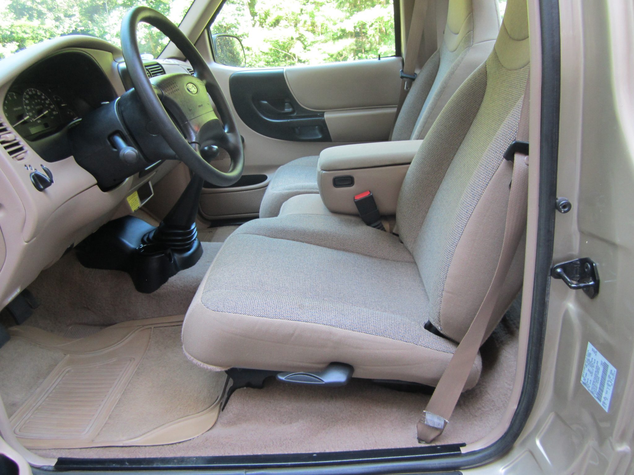 2001 ford ranger xlt 5-speed