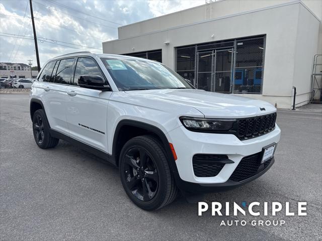 2023 jeep grand cherokee altitude
