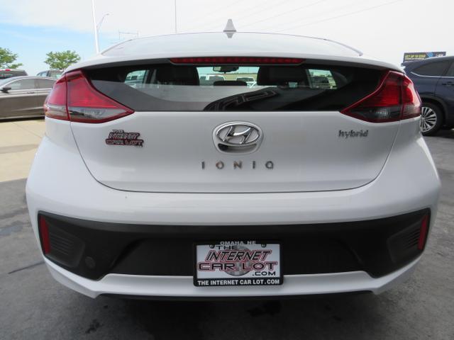2020 hyundai ioniq hybrid se