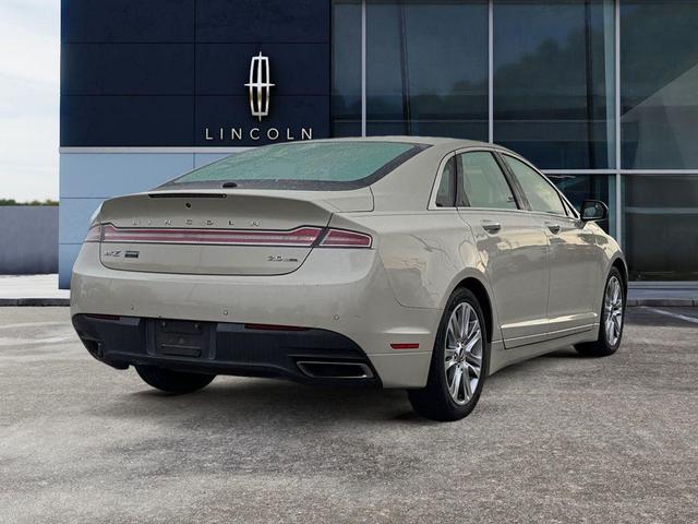 2016 lincoln mkz base