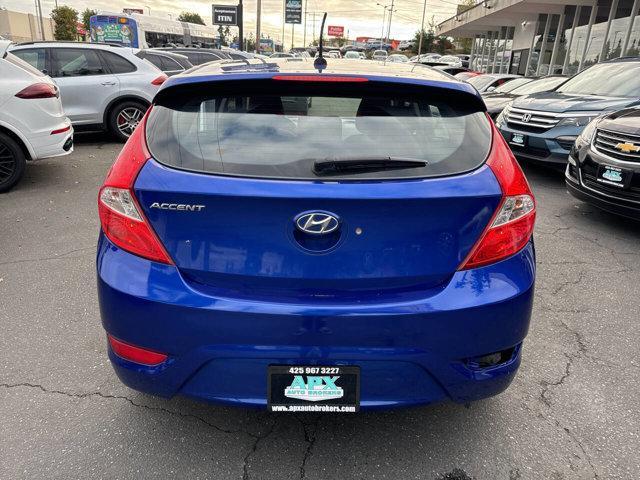 2012 hyundai accent se