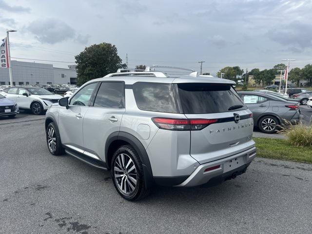 2022 nissan pathfinder platinum 4wd