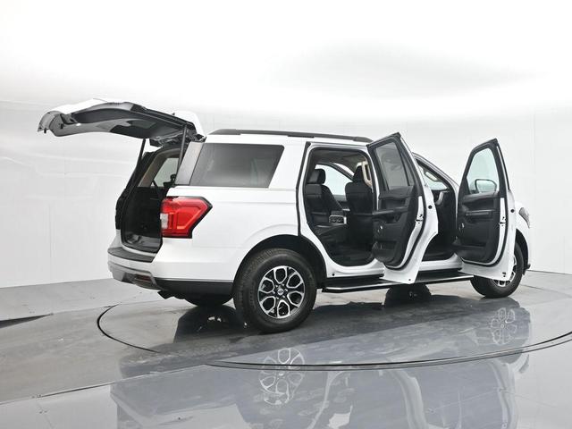 2023 ford expedition xlt