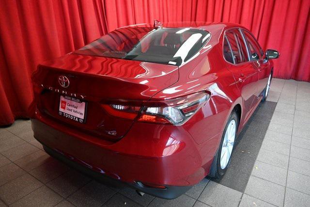 2022 toyota camry le