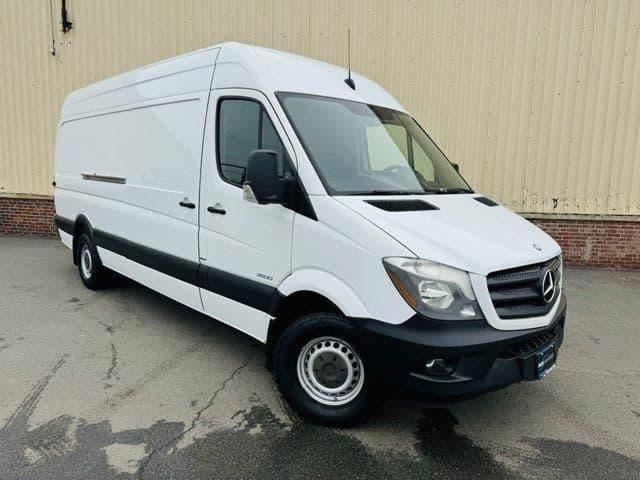 2015 mercedes-benz sprinter cargo vans cargo 170 wb in jersey city, new jersey