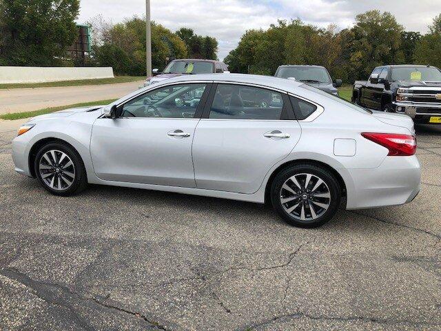 used 2017 nissan altima 2.5 sl sedan austin, mn 55912 for sale in andyville, minnesota